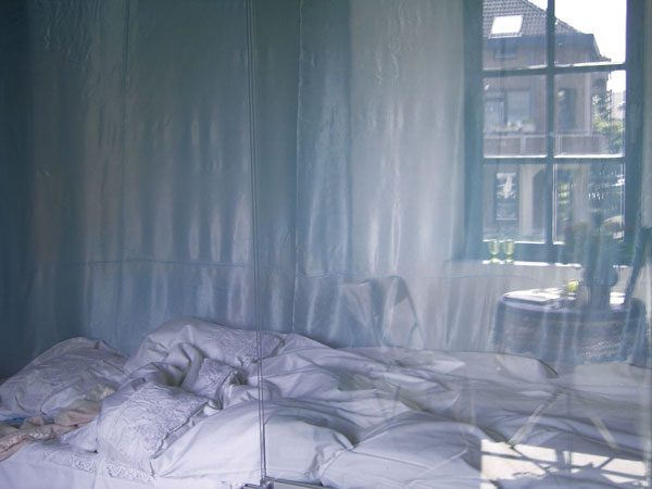 files/GabyLudwig/Installation/Trink_Maedle_trink7_09.jpg